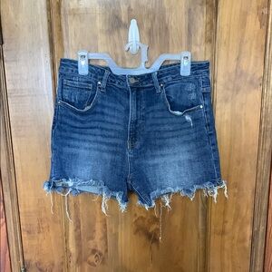 Boutique Blue High-Waisted Jean Shorts with Frayed Hem